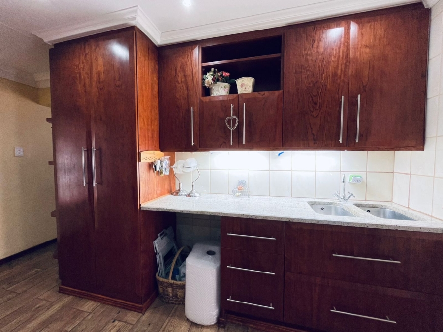 2 Bedroom Property for Sale in Protea Park North West